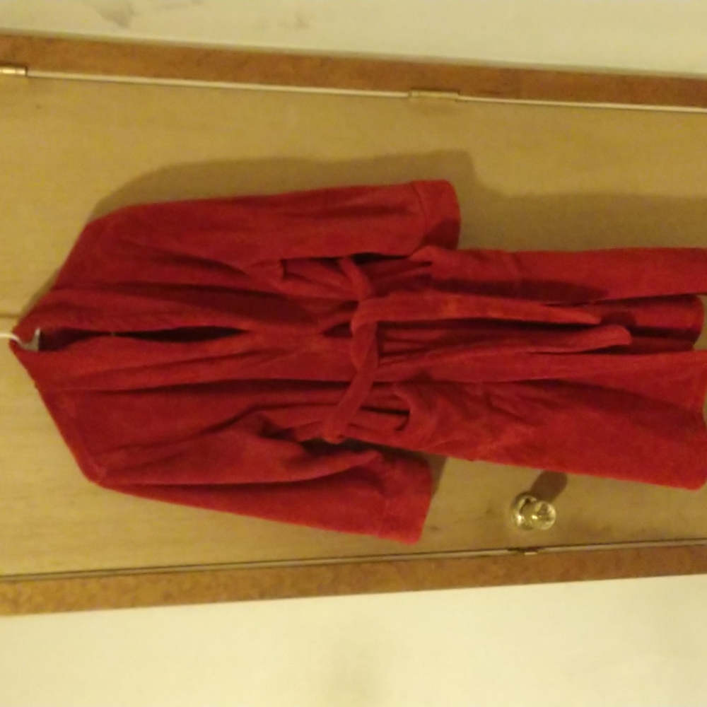 Vera Wang Brand Vintage Soft, Fluffy Long Red Robe-NWOT